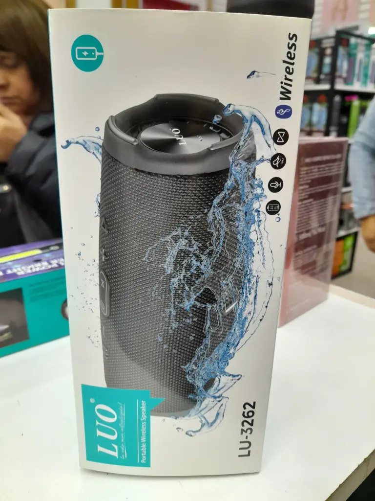 [LU-3262] LU-3262 SPEAKER PORTABLE